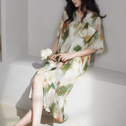 Weiches, lässiges Nachthemd aus Batik-Satin
