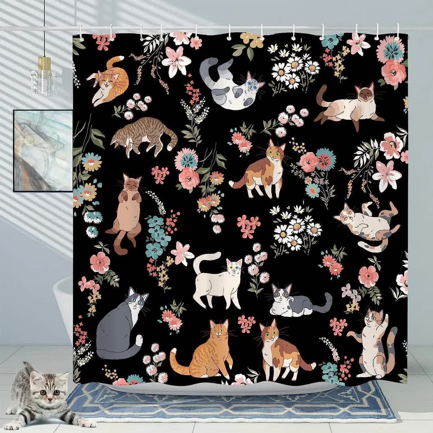 Duschvorhang mit Blumenmuster und süßer Katze
