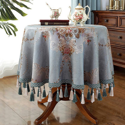 Elegante Tischdecke mit Blumenmuster aus Chenille-Jacquard
