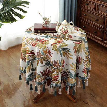 Elegante Tischdecke mit Blumenmuster aus Chenille-Jacquard