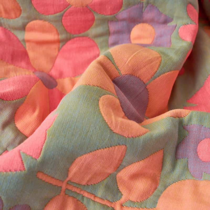 Erfrischende, bequeme, weiche Steppdecke aus Baumwollgaze mit Blumenmuster