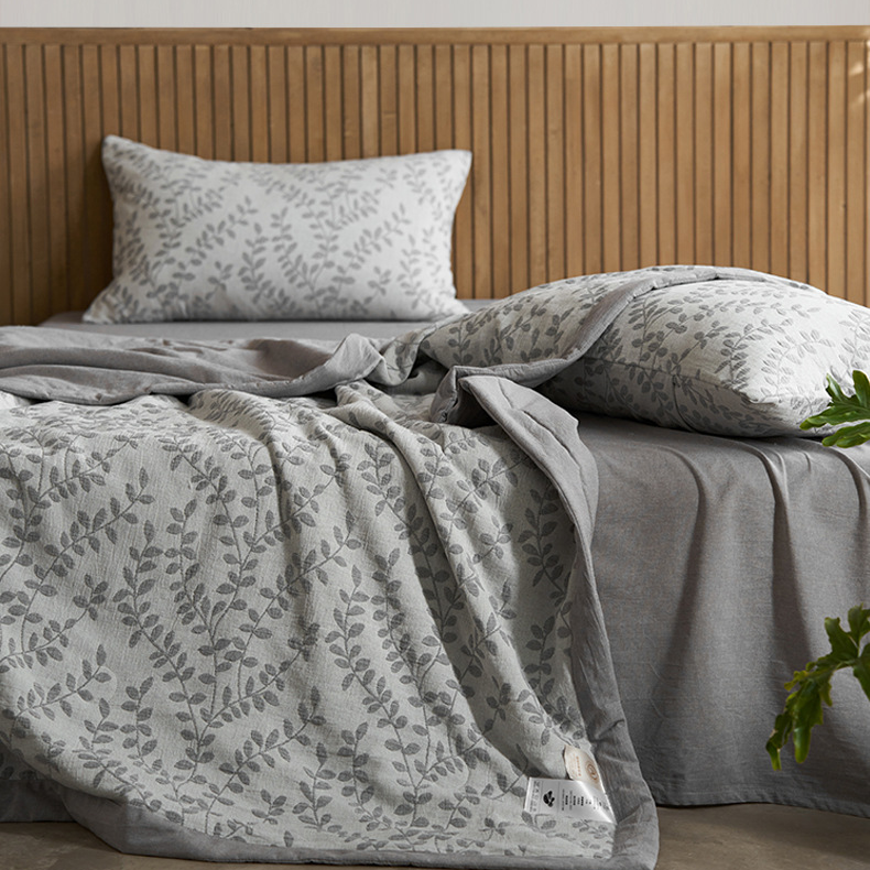 Dreilagige Baumwollgaze-Bettwäsche mit Jacquard-Blattmuster