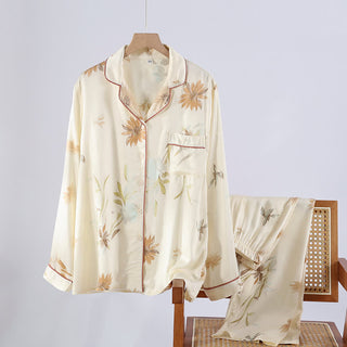Lässiges, weiches Pyjama-Set aus pastellfarbenem Satin