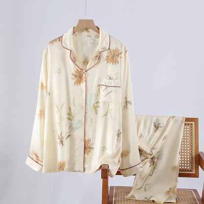 Lässiges, weiches Pyjama-Set aus pastellfarbenem Satin