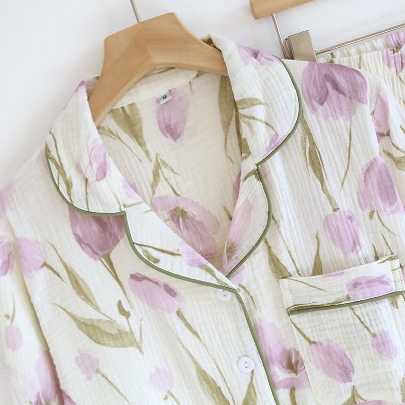 Jacquard-Pyjama-Set aus Baumwollgaze mit Tulpenmuster und Revers