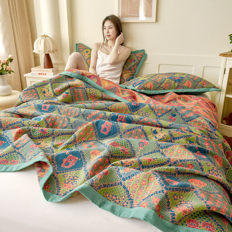 Doppellagige Baumwollsteppdecke mit Jacquard-Gaze und Bärenmotiv