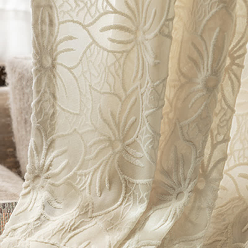 Französischer Vintage-Vorhang mit Blumenblättern