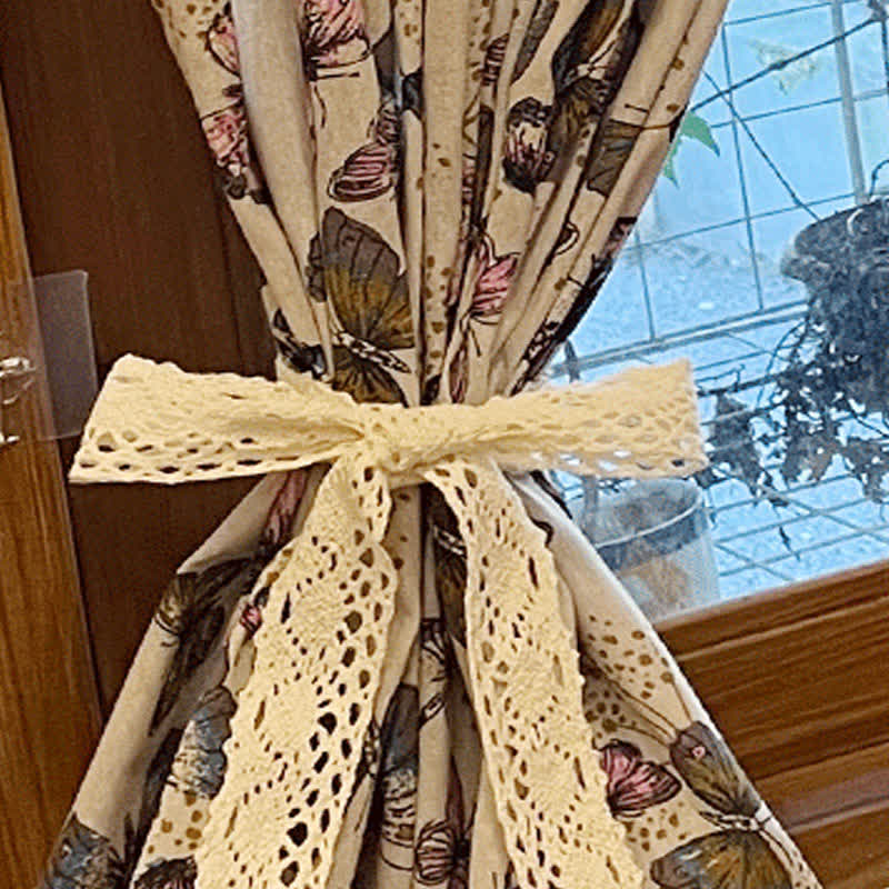Rustikaler Vorhang aus Baumwollleinen mit Schmetterlingsdruck