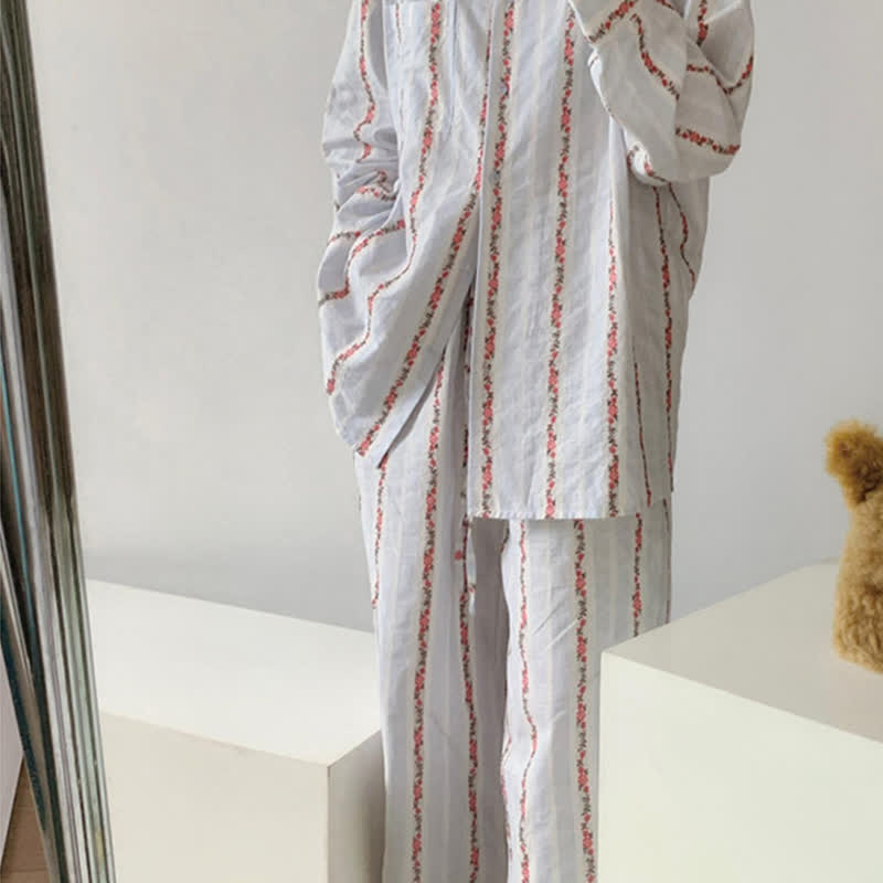 Loungewear-Set mit Vintage-Blumenstreifen in Übergröße