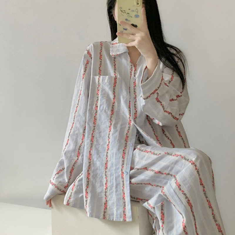 Loungewear-Set mit Vintage-Blumenstreifen in Übergröße