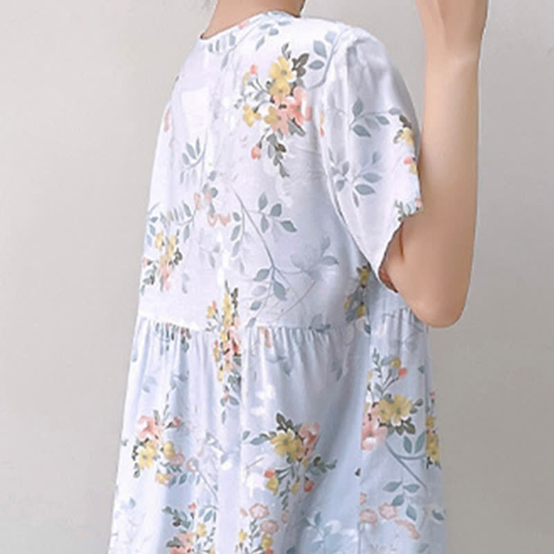 Loungewear-Set mit Blumen- und Blattmuster und Bindeband vorn