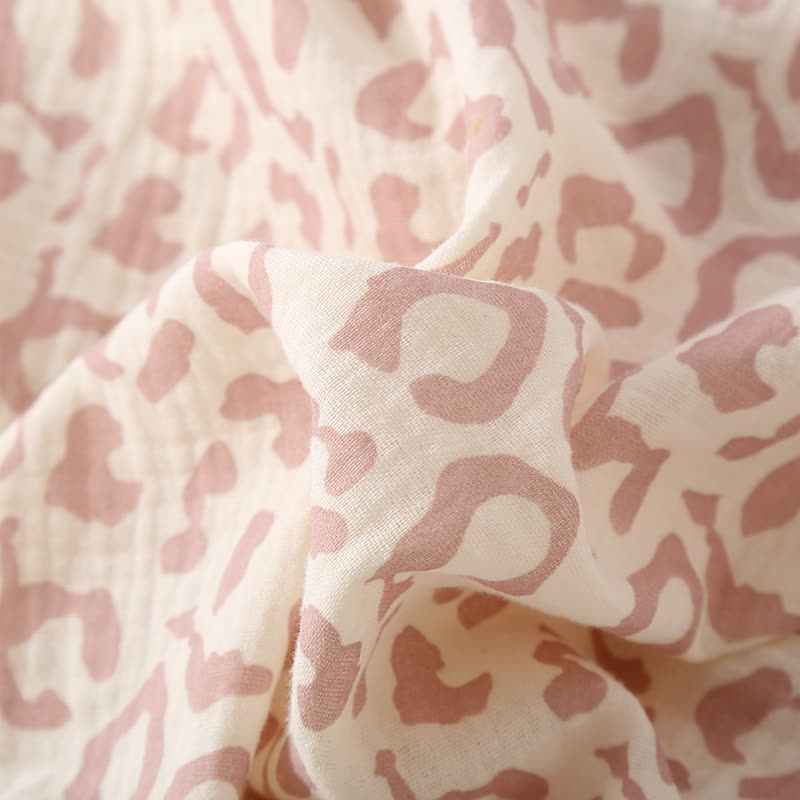 Pyjama-Set aus Baumwollgaze mit Leopardenmuster und Revers (3-teilig)