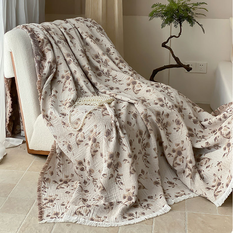 Wendedecke aus Baumwollgaze mit Vintage-Blumenmuster und Quaste