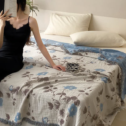 Bequeme Decke aus vierlagiger Baumwollgaze mit Quaste