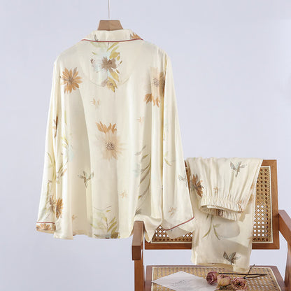 Lässiges, weiches Pyjama-Set aus pastellfarbenem Satin