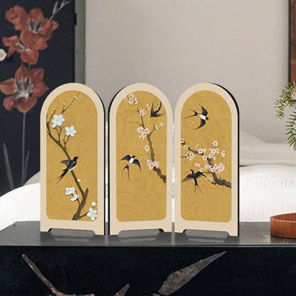 Faltbares Ornament mit fliegendem Vogel und Blumenmotiv