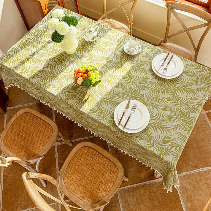 Jacquard-Tischdecke mit ländlichen Blättern und Quasten