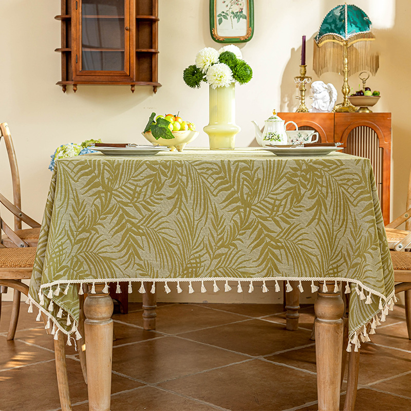 Jacquard-Tischdecke mit ländlichen Blättern und Quasten