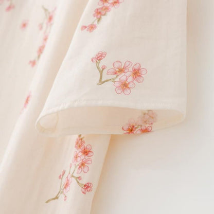 Elegantes Nachtwäsche-Set aus Baumwollgaze mit Pflaumenblüten