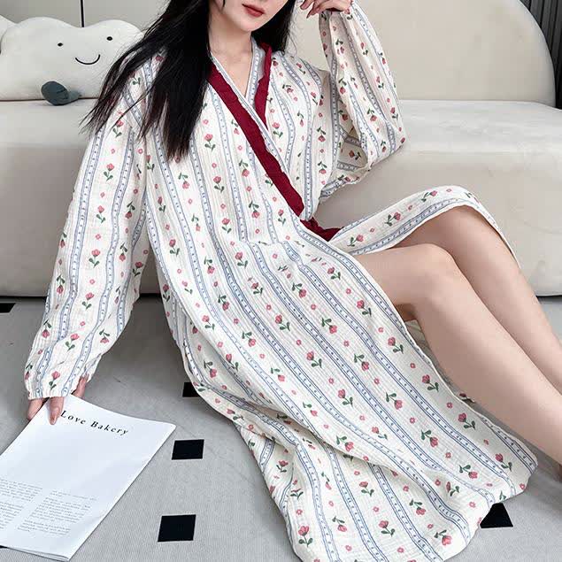 Weiches Kimono-Nachthemd in Übergröße