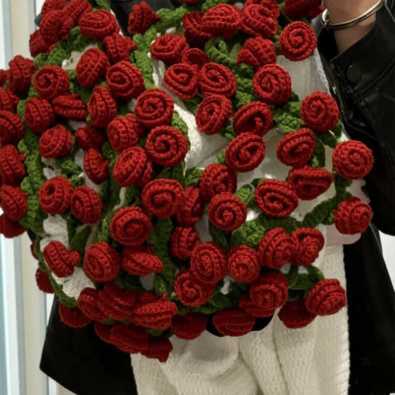 Handgemachter gehäkelter Rosen-Deckenstrauß