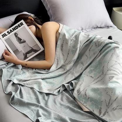 Einfache, atmungsaktive Steppdecke aus Bambusfasern im ländlichen Stil