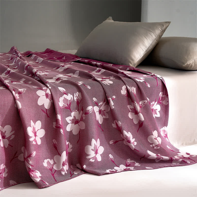 Atmungsaktive Steppdecke aus Lyocellfaser mit Retro-Blumenmuster