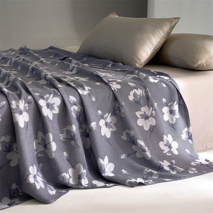 Atmungsaktive Steppdecke aus Lyocellfaser mit Retro-Blumenmuster