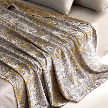 Atmungsaktive, weiche Steppdecke aus Lyocellfaser mit Jacquard-Paisleymuster