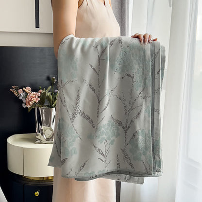 Einfache, atmungsaktive Steppdecke aus Bambusfasern im ländlichen Stil