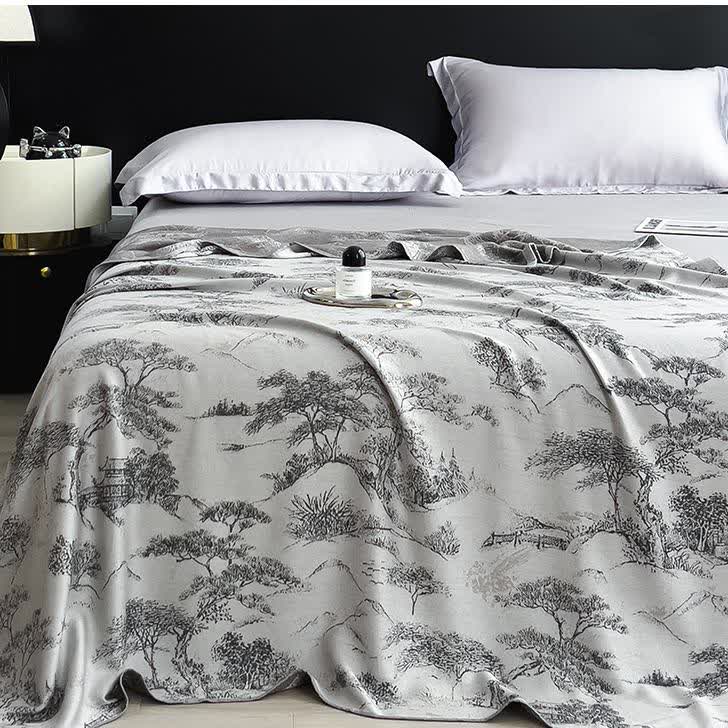 Atmungsaktive, weiche Steppdecke aus Bambusfaser im Querformat