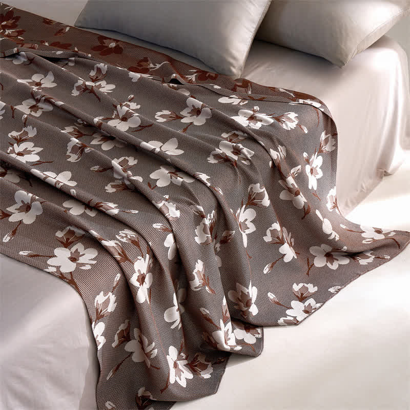 Atmungsaktive Steppdecke aus Lyocellfaser mit Retro-Blumenmuster