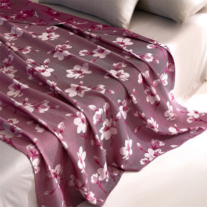 Atmungsaktive Steppdecke aus Lyocellfaser mit Retro-Blumenmuster