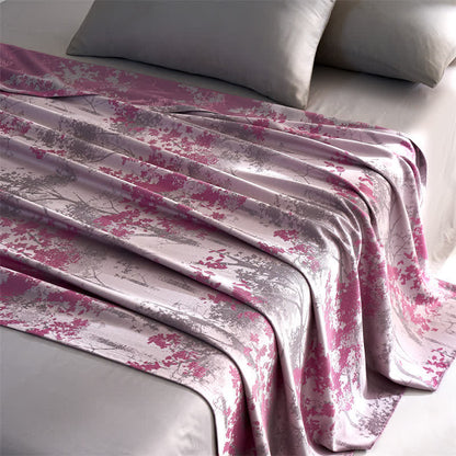 Bequeme Steppdecke aus Lyocellfaser-Jacquard im Waldstil