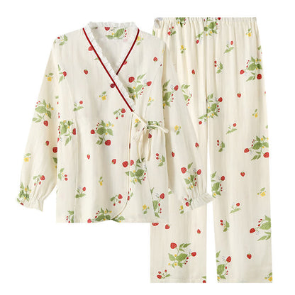 Pyjama-Set aus Baumwollgaze mit Erdbeerdruck