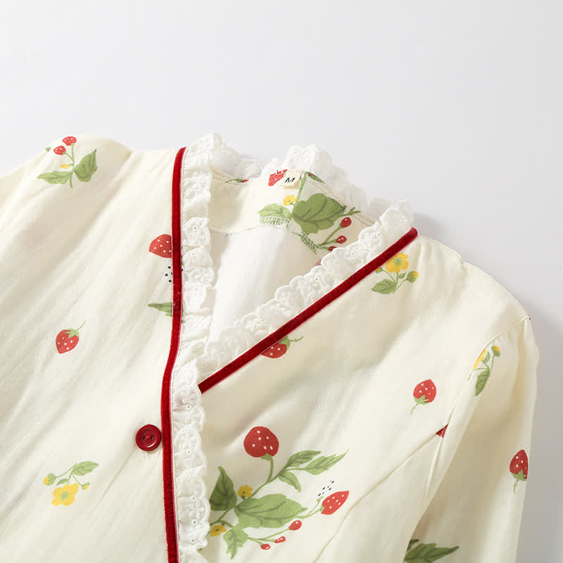 Pyjama-Set aus Baumwollgaze mit Erdbeerdruck