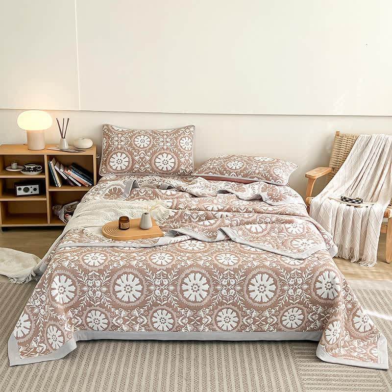 Jacquard-Tagesdecke mit geometrischem Muster
