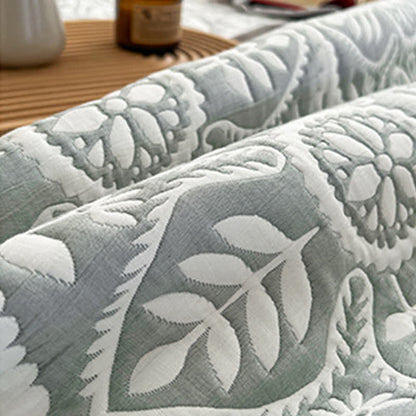 Jacquard-Tagesdecke mit geometrischem Blattmuster