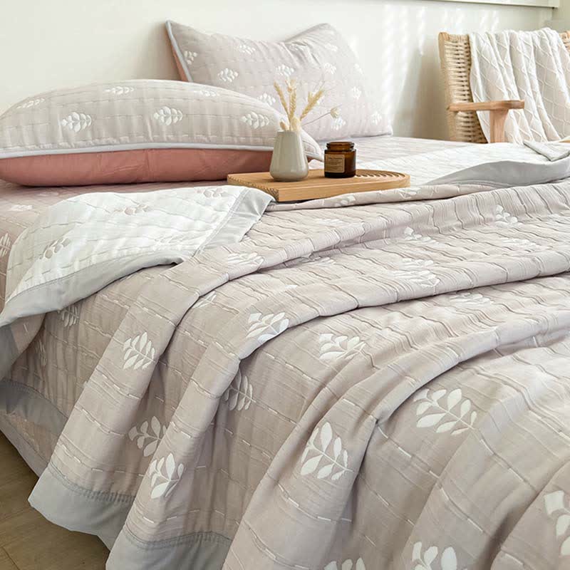 Weiche Jacquard-Bettdecke mit Blattmuster