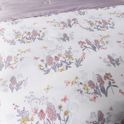 Elegante Sommer-Steppbettwäsche mit Blumenmuster