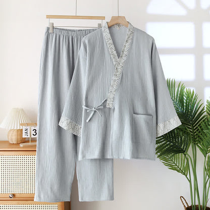 Neutrales Kimono-Pyjama-Set aus Baumwollgaze