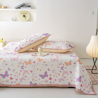 Bettdecke im rustikalen Stil mit Schmetterlingsdruck