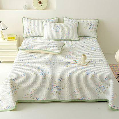 Rustikale, elegante Tagesdecke mit Blattmuster