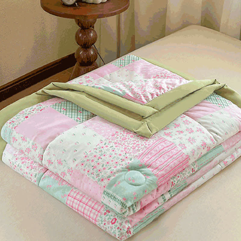 Patchwork-Sommersteppdecke aus doppellagiger Gaze aus Baumwolle mit Blumenmuster