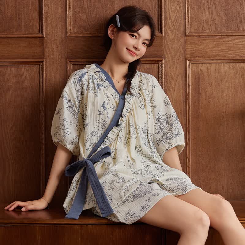 Rustikales, geblümtes Pyjama-Set mit kurzen Ärmeln und BH