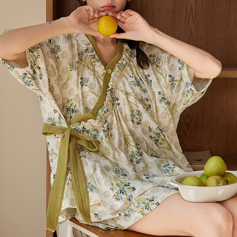 Pyjama-Set mit pastellfarbenem Blumenmuster und kurzen Ärmeln und BH