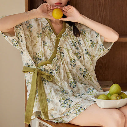 Pyjama-Set mit pastellfarbenem Blumenmuster und kurzen Ärmeln und BH