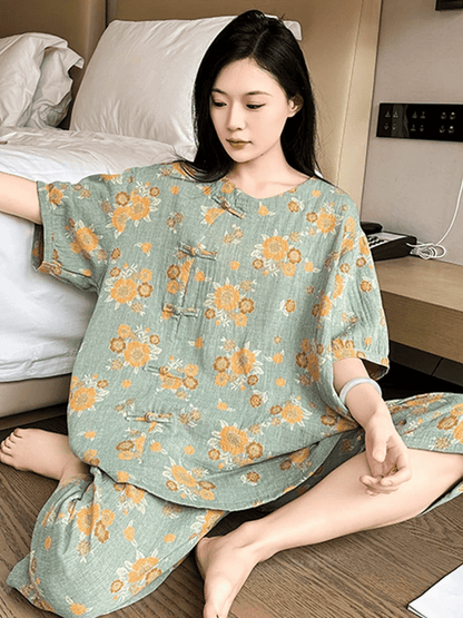 Loungewear-Set aus Baumwolle mit Sonnenblumenmuster in Übergröße
