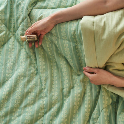 Elegante Sommerdecke aus Baumwolljacquard im Retro-Stil