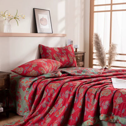 Doppellagige Sommerdecke aus Baumwolle mit Retro-Blumenmuster